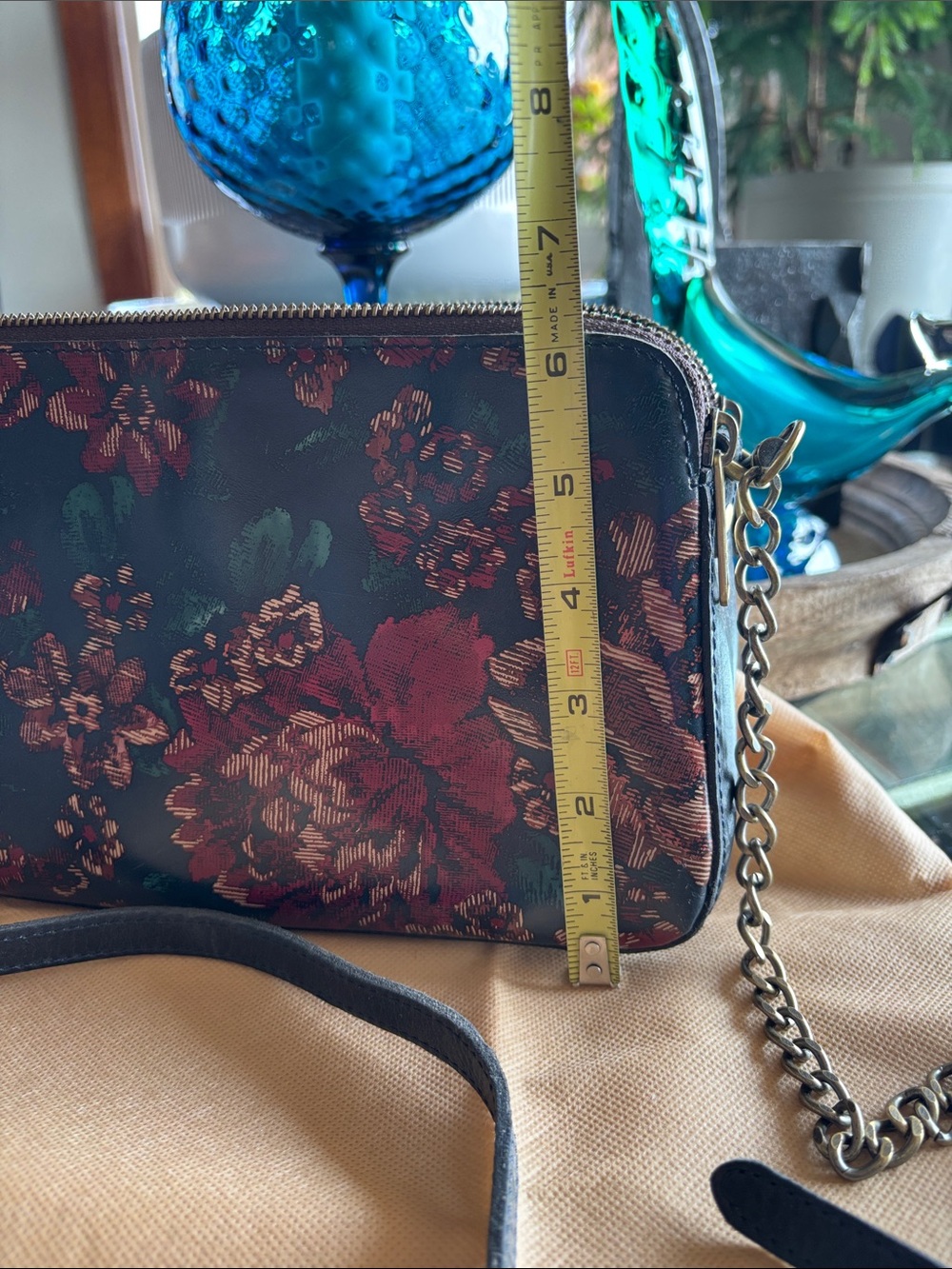Patricia Nash Dark Floral Jacquard Crossbody in Burgundy and Green - Picture 3 of 8